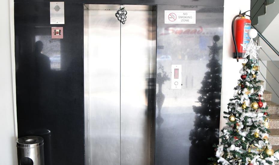 Hotel Parth Inn Ghaziabad Zewnętrze zdjęcie
