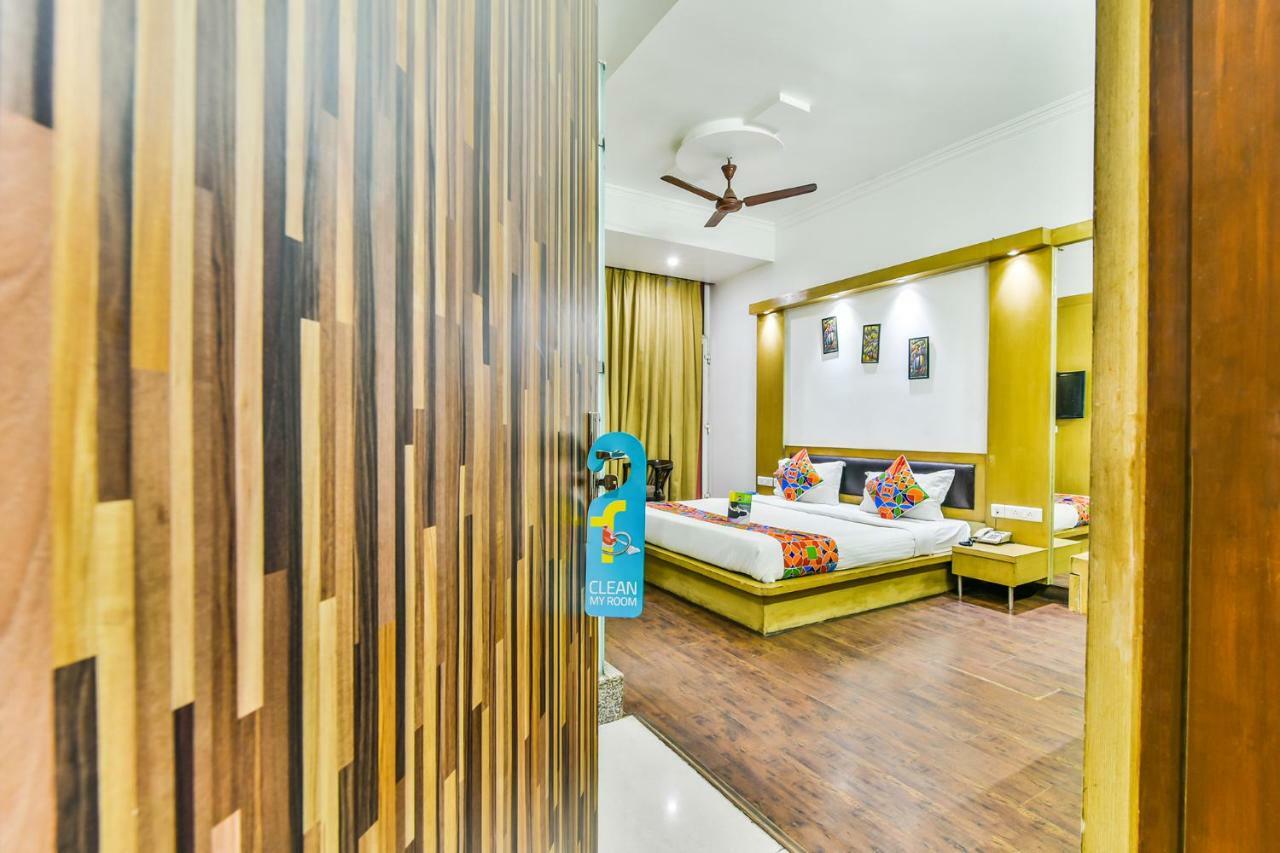 Hotel Parth Inn Ghaziabad Zewnętrze zdjęcie
