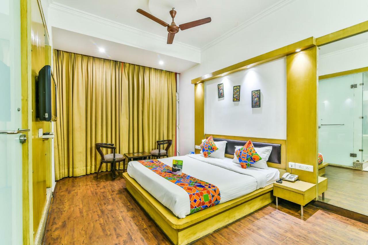 Hotel Parth Inn Ghaziabad Zewnętrze zdjęcie