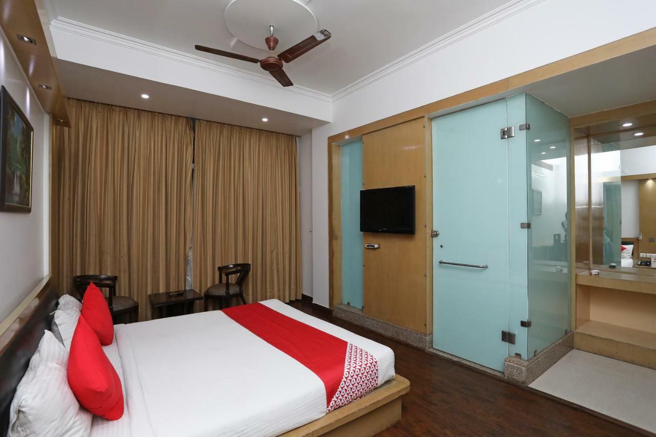 Hotel Parth Inn Ghaziabad Zewnętrze zdjęcie
